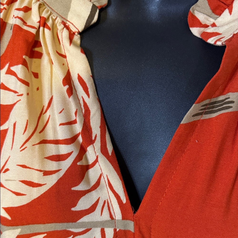 NWT Vince Camuto Orange and Cream Leaf Print Maxi Dress - Picture 6 of 13